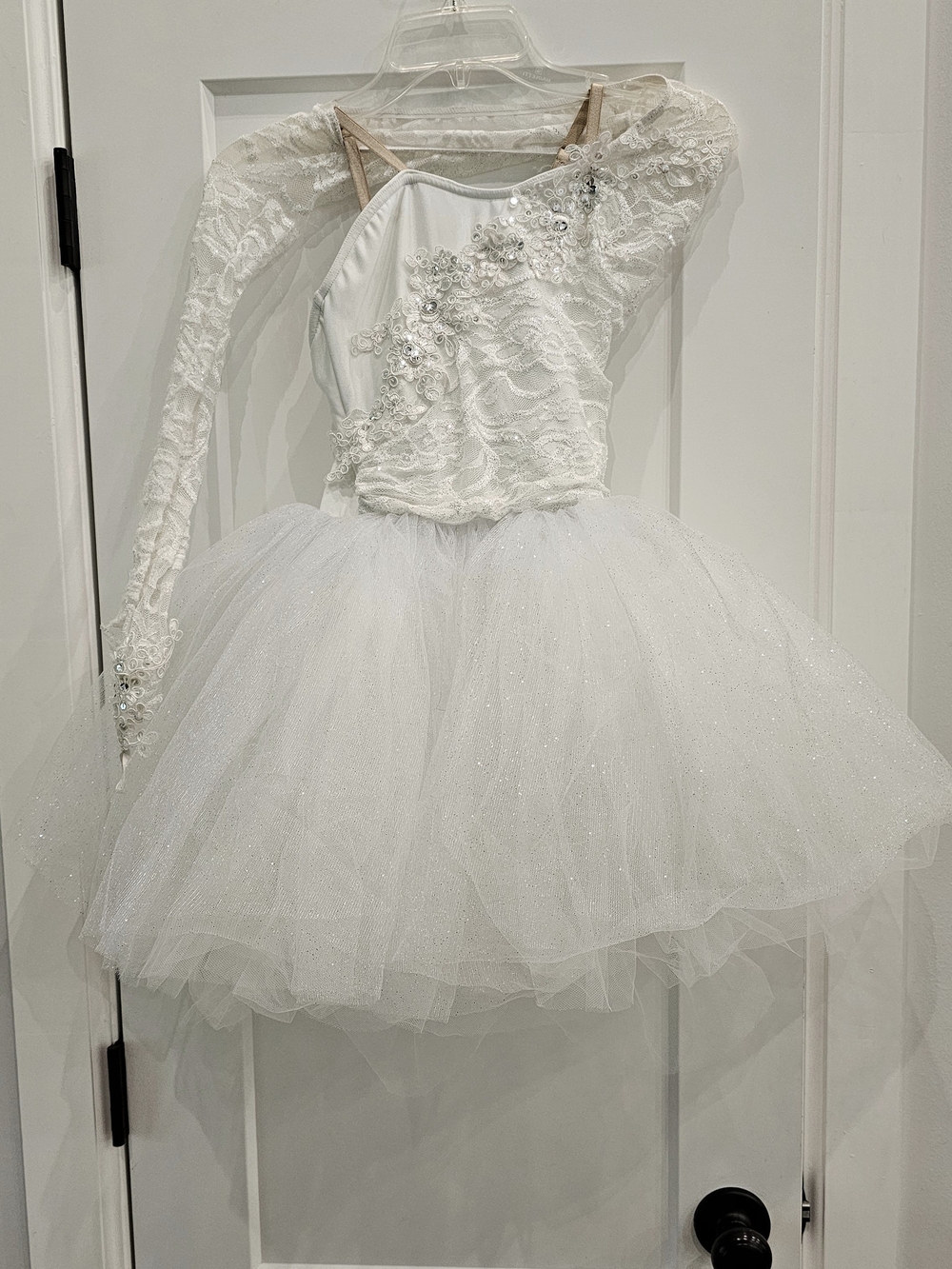 Costume Gallery Child's White Lace Dance Costume